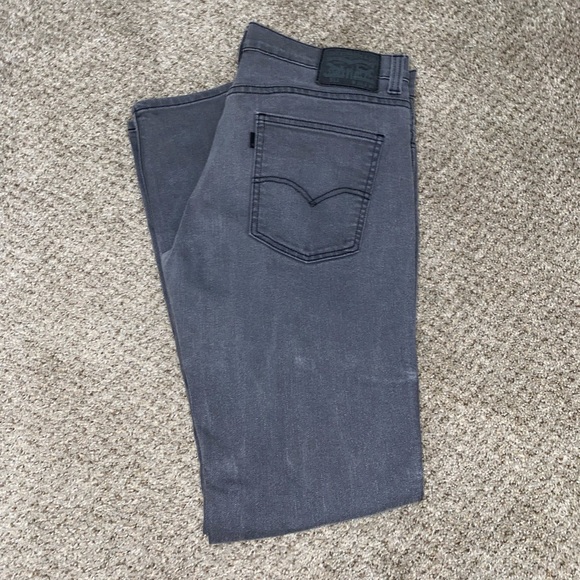 Men’s Levi jeans - slightly distressed, great quality - Picture 2 of 3